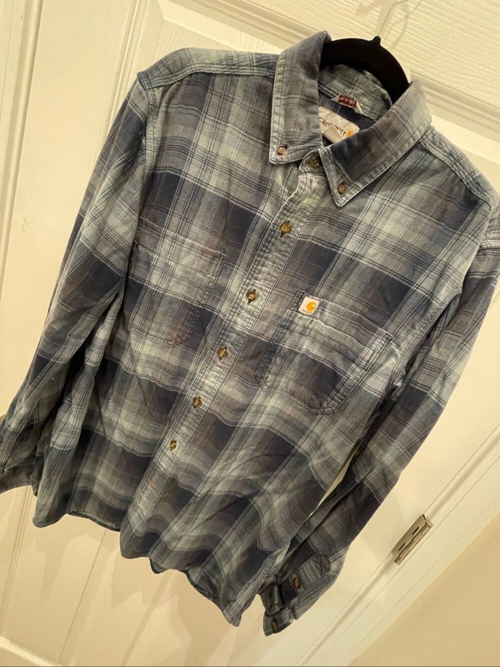 Carhartt Men’s Medium Plaid Button Up Shirt Blue Gray Long Sleeve
